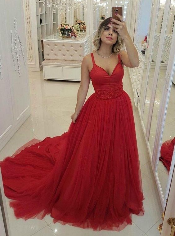 Elegant Tulle Court Train Long Prom Dresses with Beaded cg13044