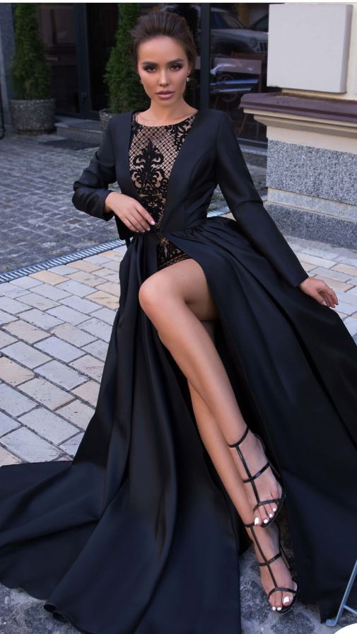 A-Line Round Neck Long Sleeves Black Long Prom Dress cg2145