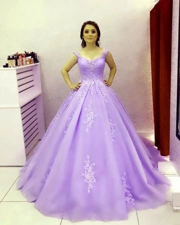Elegant Ball Gown Long Prom Dress with Lace Appliques    cg13054