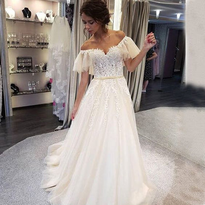 Charming Off Shoulder Lace Top Wedding Dress, Tulle A-Line Applique Prom Dress    cg13298
