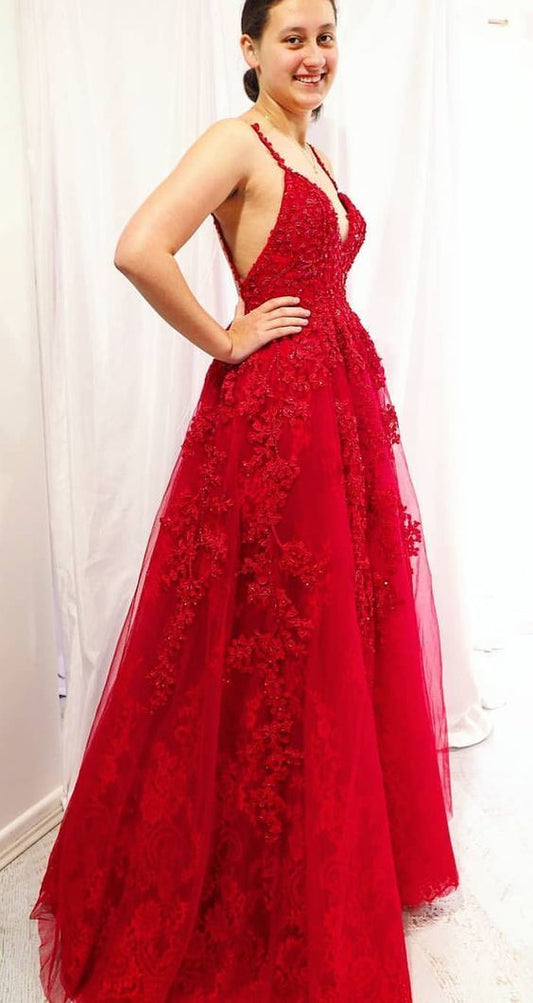 Backless Red Long Prom Dresses V-neck Appliqued Evening Gowns   cg13774