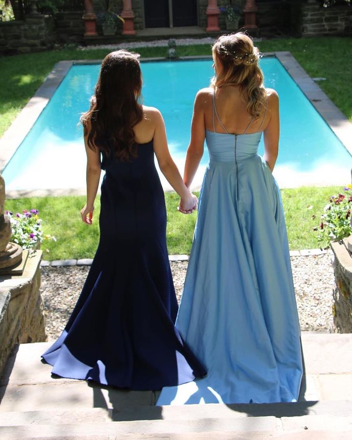 Sexy V Neck Straps Blue Long Bridesmaid Dress with Pockets, Sleeveless A Line Prom Dress  cg9354